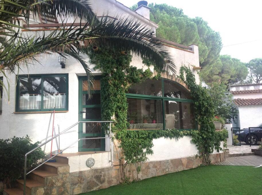 Villa Casa A L'Escala Amb Jardi I Piscina Privada. Exterior foto